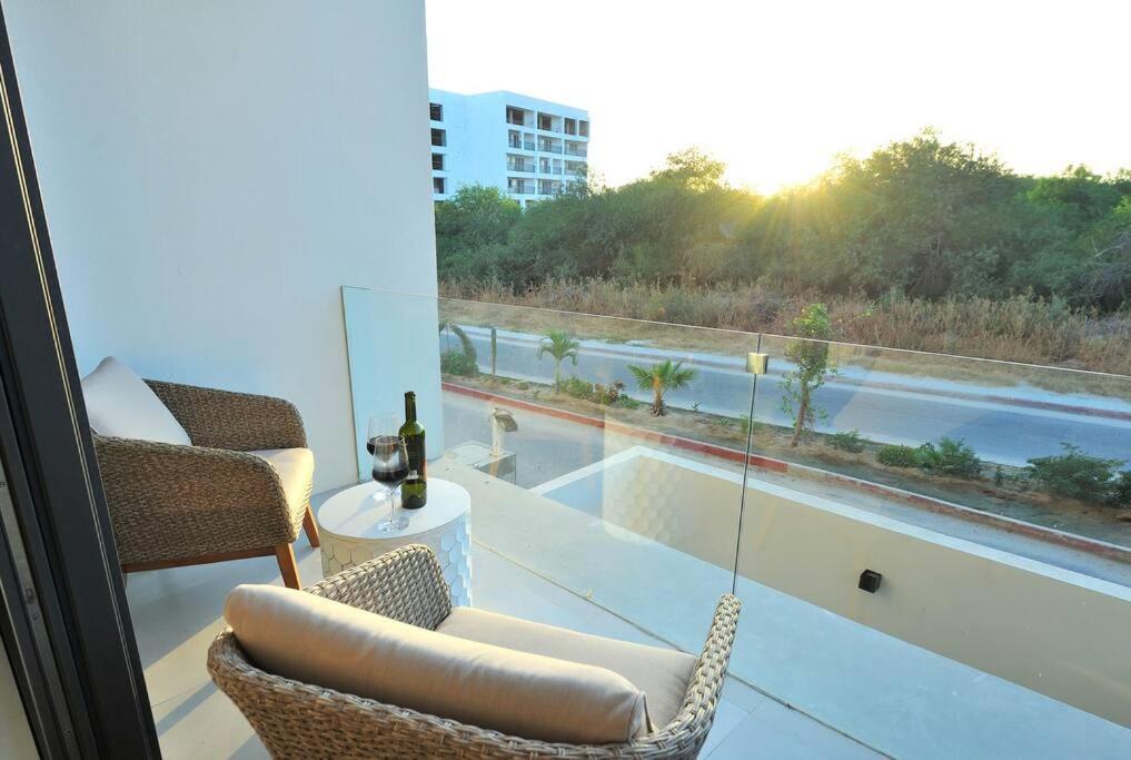 Great Location 2Bd 2Bth Walking Distance To Medano Appartement Cabo San Lucas Buitenkant foto